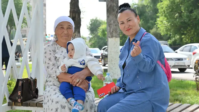 В Шымкенте открылась "Аллея матерей", фото - Новости Zakon.kz от 20.05.2024 20:23