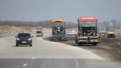 В Астане начали ремонтировать дорогу республиканского значения, фото - Новости Zakon.kz от 21.05.2024 10:15
