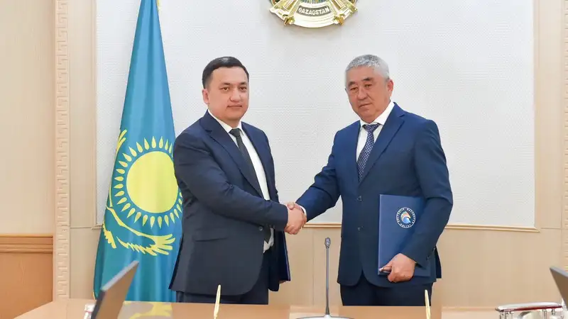 Североказахстанский завод обеспечит мебелью и техникой пострадавших от паводков