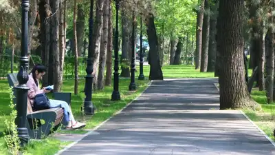 Акимат Актобе запретил посещать один из скверов, фото - Новости Zakon.kz от 22.05.2024 11:52