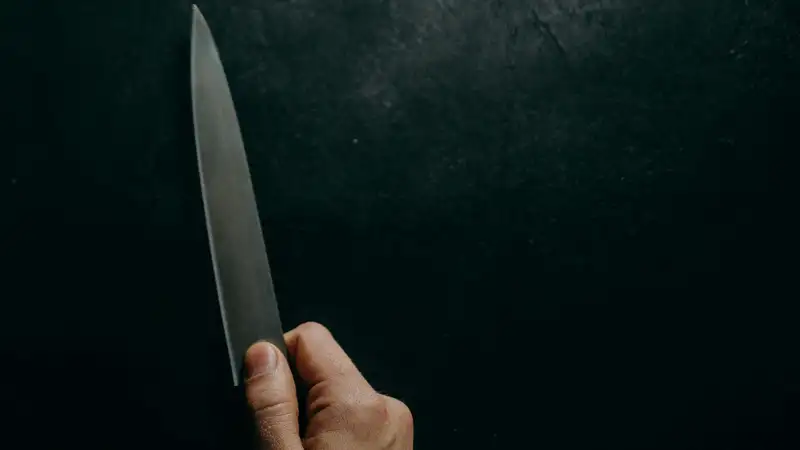 Студент колледжа ранил ножом 19-летнего парня в Караганде