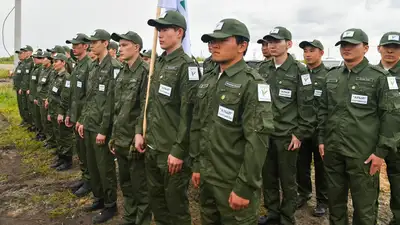 Молодежные стройотряды возродили в Казахстане
