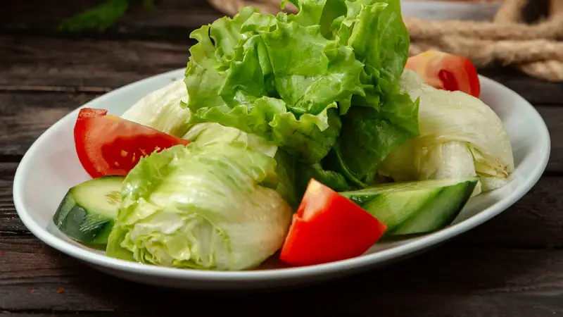 Пять вкусных и простых закусок для отдыха и пикника, фото - Новости Zakon.kz от 24.05.2024 17:56