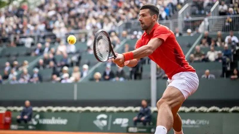 Новак Джокович сенсационно проиграл в полуфинале турнира в Женеве