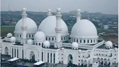 Самую большую городскую мечеть открыли в Шымкенте