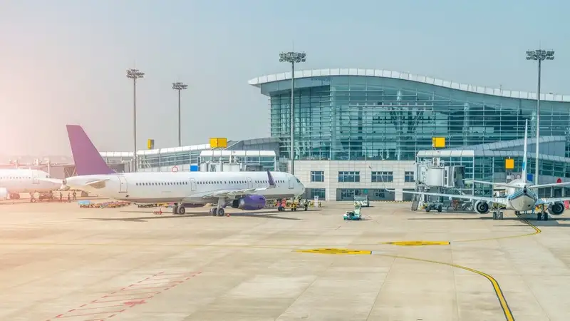 В аэропорту Парижа отменили 70% рейсов из-за массовой забастовки