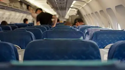 Пассажиры Qatar Airways получили травмы из-за турбулентности во время полета