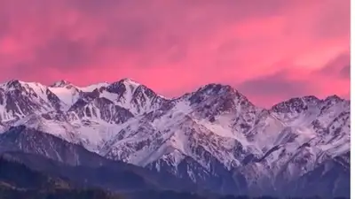 Волшебный закат в Алматы попал в объектив камеры алматинского фотографа 