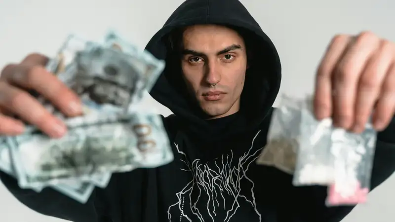 Наркодилер настойчиво способствовал своему разоблачению в Актюбинской области