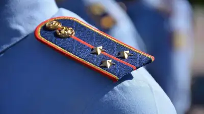 В Астане наказали задерживавших Бишимбаева полицейских 