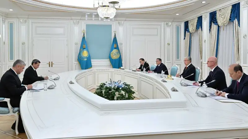 Токаев передал наилучшие пожелания президенту Туркменистана