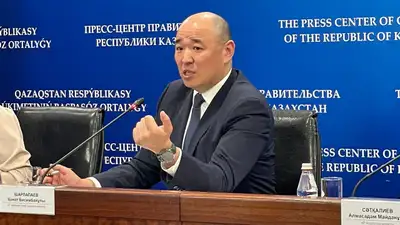 Шарлапаев призвал развивать промышленность: На всех коробок Glovo или "Яндекса" не хватит, фото - Новости Zakon.kz от 28.05.2024 13:21