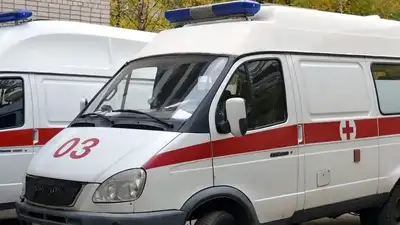 Шестилетний мальчик из Казахстана приехал в Санкт-Петербуг на лечение, но выпал из окна