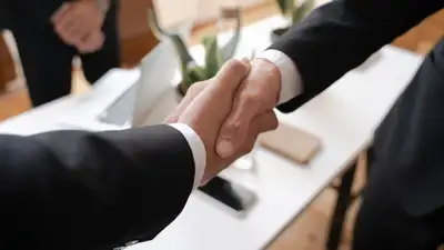 Бектенов поручил министрам теснее работать с депутатами, фото - Новости Zakon.kz от 28.05.2024 11:34