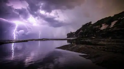 Страшное видео удара молнии в детей на пляже в Пуэрто-Рико появилось в Сети, фото - Новости Zakon.kz от 29.05.2024 09:59