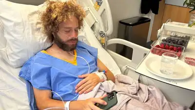 Илья Варламов получил два перелома после падения с велосипеда, фото - Новости Zakon.kz от 30.05.2024 15:57