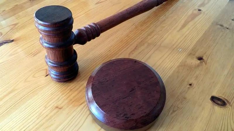 Задушил, пока спали дети: за убийство бывшей жены осудили казахстанца