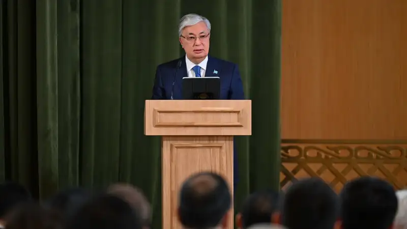 У страны, которая полагается только на сырье, нет будущего – Токаев встретился с учеными