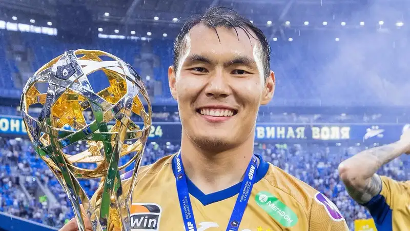 "Зенит" ликует от исторического и победного гола Нуралы Алипа