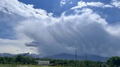 Усиление ветра, град и дожди с грозами – прогноз погоды в Казахстане на 4 июня, фото - Новости Zakon.kz от 03.06.2024 17:33