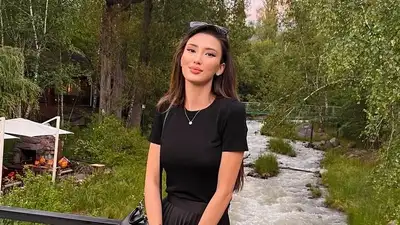 Сабина Алтынбекова поделилась с фанатами красивыми горными видами 