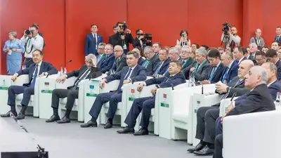 Бектенов обсудил с премьерами стран ЕАЭС обеспечение населения безопасными продуктами, фото - Новости Zakon.kz от 03.06.2024 20:10