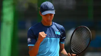 Амир Омарханов вышел в 1/4 финала парного разряда Ролан Гаррос , фото - Новости Zakon.kz от 05.06.2024 16:08