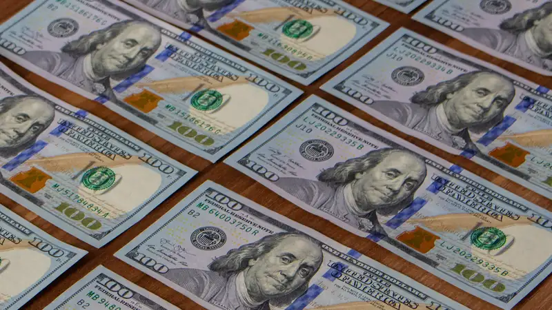 Продолжит ли расти доллар в июне и когда он может превысить 460 тенге