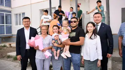 В Уральске дачникам выдали еще 6 квартир, фото - Новости Zakon.kz от 06.06.2024 10:23