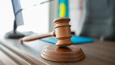 бизнесмен сам у себя украл деньги из автомобиля в Атырау, фото - Новости Zakon.kz от 09.06.2024 18:48