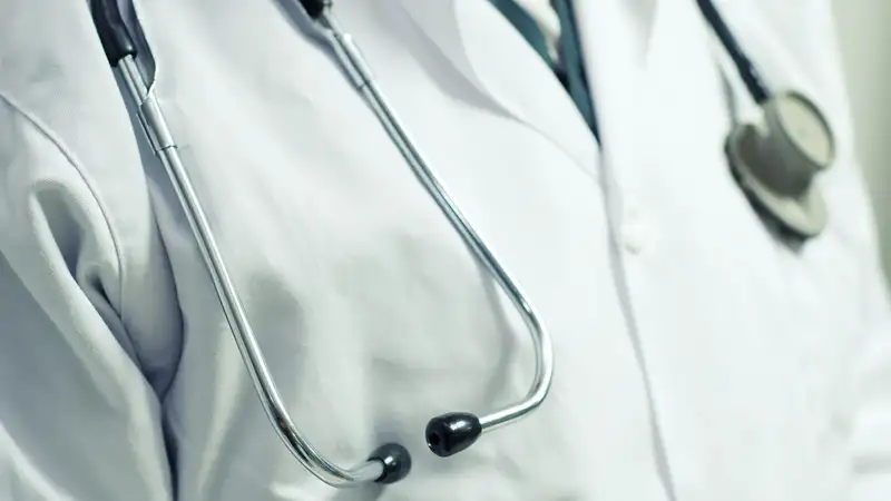 Заражение ВИЧ в больнице Алматы: может ли экс-главврач Табынбаев продолжать деятельность