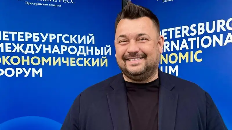 Многодетный Сергей Жуков трогательно обратился к жене