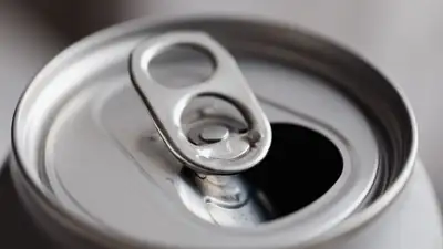 В Казахстане планируют штрафовать за продажу энергетиков не достигшим 21 года, фото - Новости Zakon.kz от 14.06.2024 12:41