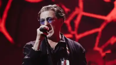 певец, фото - Новости Zakon.kz от 16.06.2024 23:49