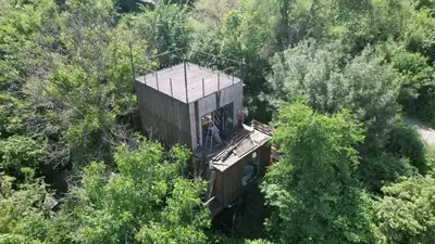 В предгорье Алматы снесли сразу три незаконных объекта, фото - Новости Zakon.kz от 18.06.2024 15:15