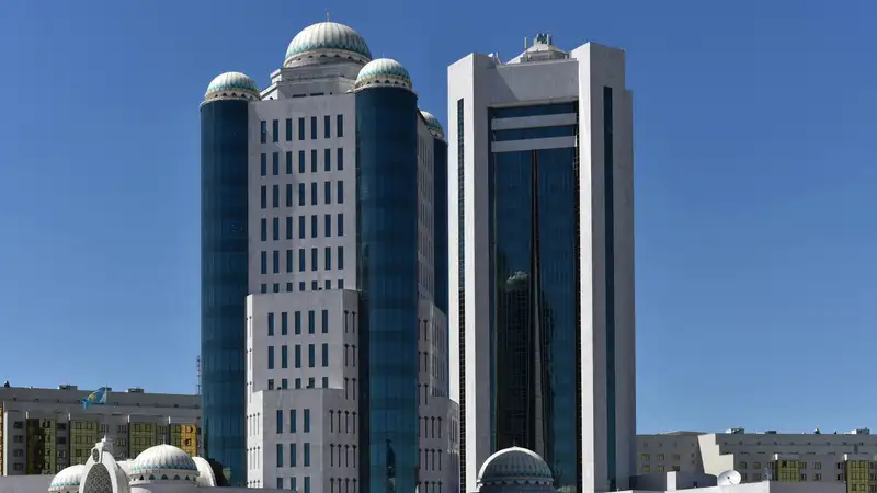 Проект трехлетнего бюджета вернули в Мажилис