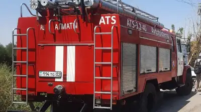 В Павлодаре взорвался котел в бане: обрушилась стена, повредились авто , фото - Новости Zakon.kz от 20.06.2024 00:41