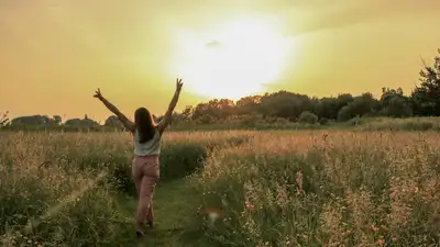 Что нужно сделать в День летнего солнцестояния, фото - Новости Zakon.kz от 19.06.2024 13:36