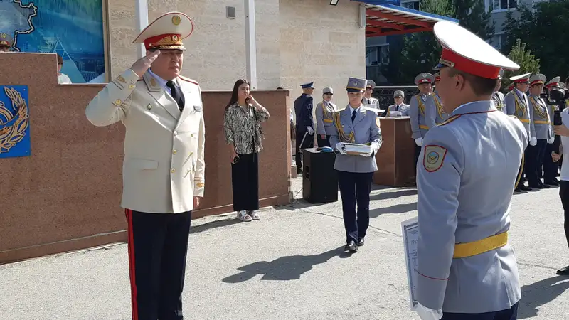 Торжественное мероприятие в Костанайской академии МВД РК им. Ш. Кабылбаева, Акынкали Дарменов, полиция, доверие к полиции, фото - Новости Zakon.kz от 21.06.2024 12:29