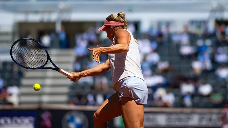 Путинцева провела четвертьфинальный матч в парном разряде турнира в Бирмингеме и узнала соперницу по одиночке