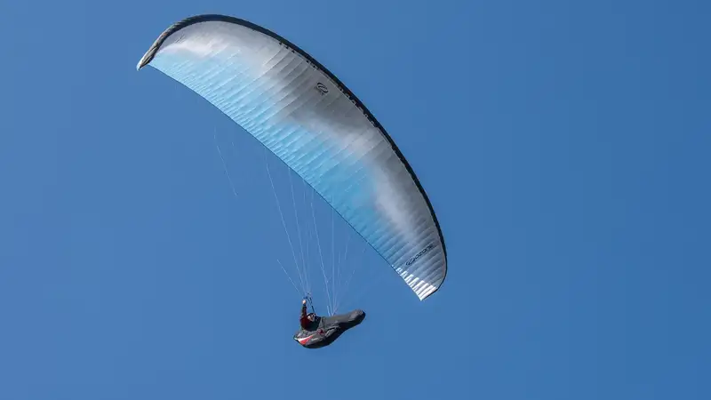 Парапланерист из Китая чудом остался жив на Кубке мира в горах Жетысуской области