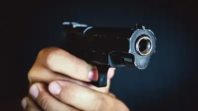 неизвестный устроил стрельбу на улице в Батайске, фото - Новости Zakon.kz от 25.06.2024 01:21