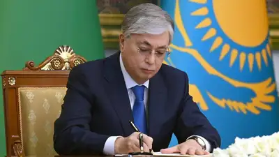 Токаев поздравил казахстанцев с Днем работников СМИ, фото - Новости Zakon.kz от 28.06.2024 08:02