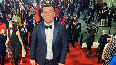 Нурлан Коянбаев на фоне Rolls-Royce обратился к хейтерам, фото - Новости Zakon.kz от 03.07.2024 09:34