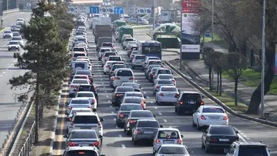 Временные ограничения введут на проспекте Суюнбая в Алматы, фото - Новости Zakon.kz от 04.07.2024 18:08