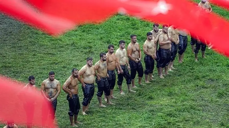 Бойцы, смазанные оливковым маслом, сойдутся в Турции на турнире "Кыркпынар"