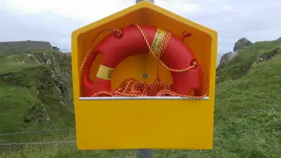 10-летнего мальчика на надувном круге унесло в Каспийское море, фото - Новости Zakon.kz от 10.07.2024 16:52