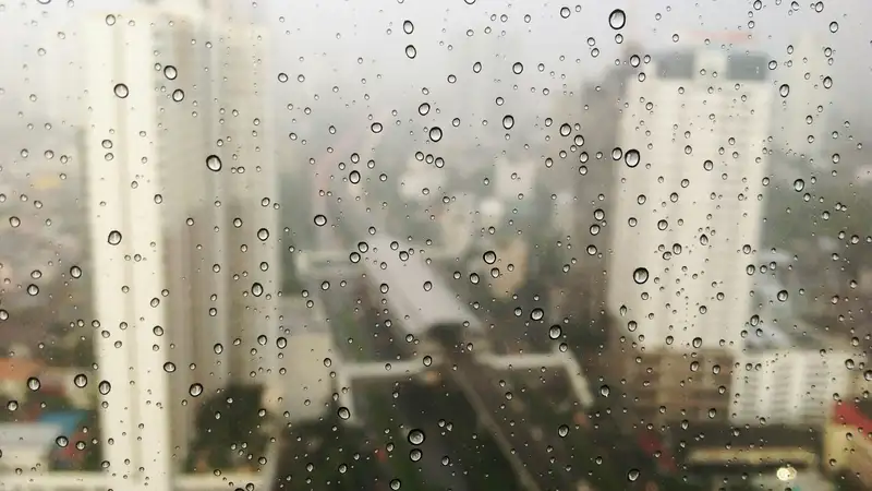 Прогноз погоды на 12 июля: сильная жара и дожди с грозами ожидаются в Казахстане