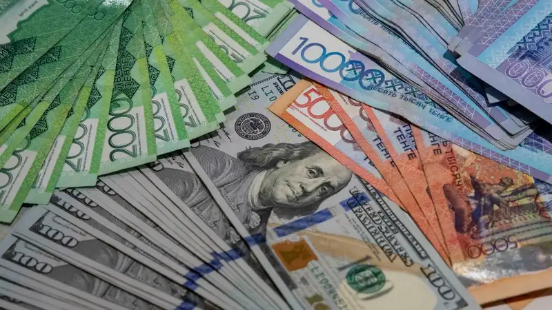 Прогноз: что будет с курсом доллара после снижения базовой ставки