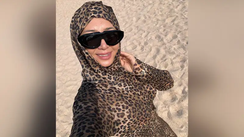 Укутанную с ног до головы Мадину Садвакасову не узнали поклонники